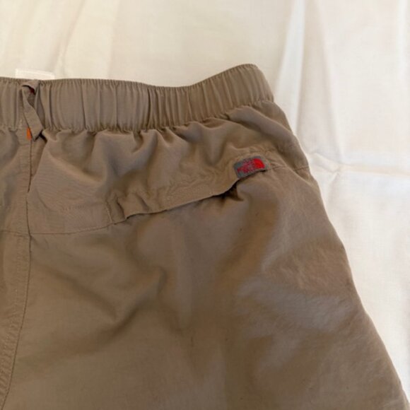 Two (2) pair of North Face lined shorts - Picture 10 of 11